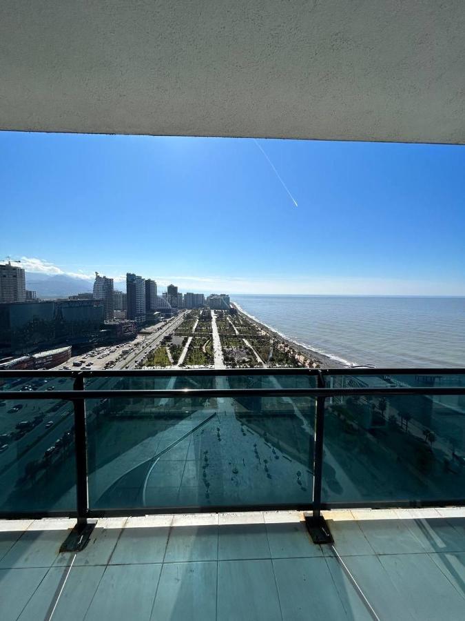 Студия С Потрясающим Видом На Море В Orbi Beach Tower Batumi Ngoại thất bức ảnh